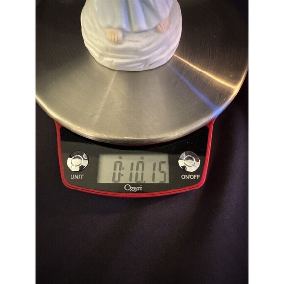 VTG Praying Madonna Virgin Mary Rosary Figurine Music Box  Bisque Porcelain - Picture 9 of 9